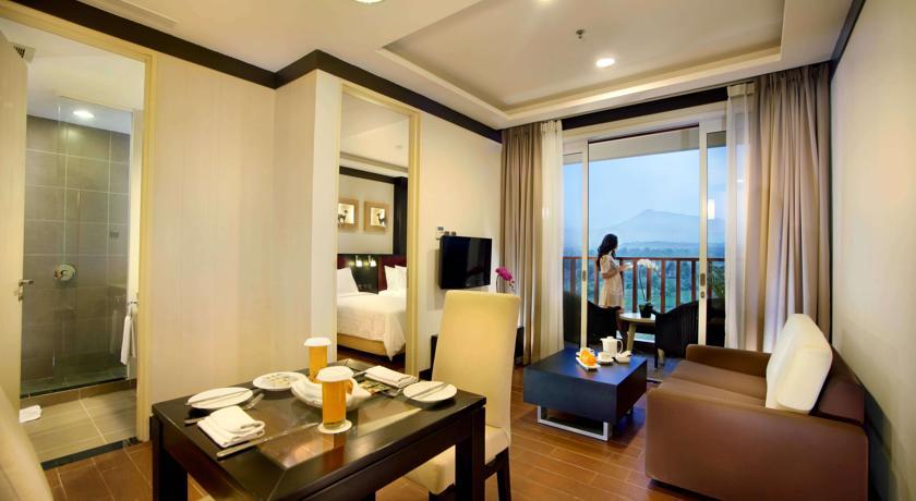 Aston Bogor Hotel And Resort Exterior foto