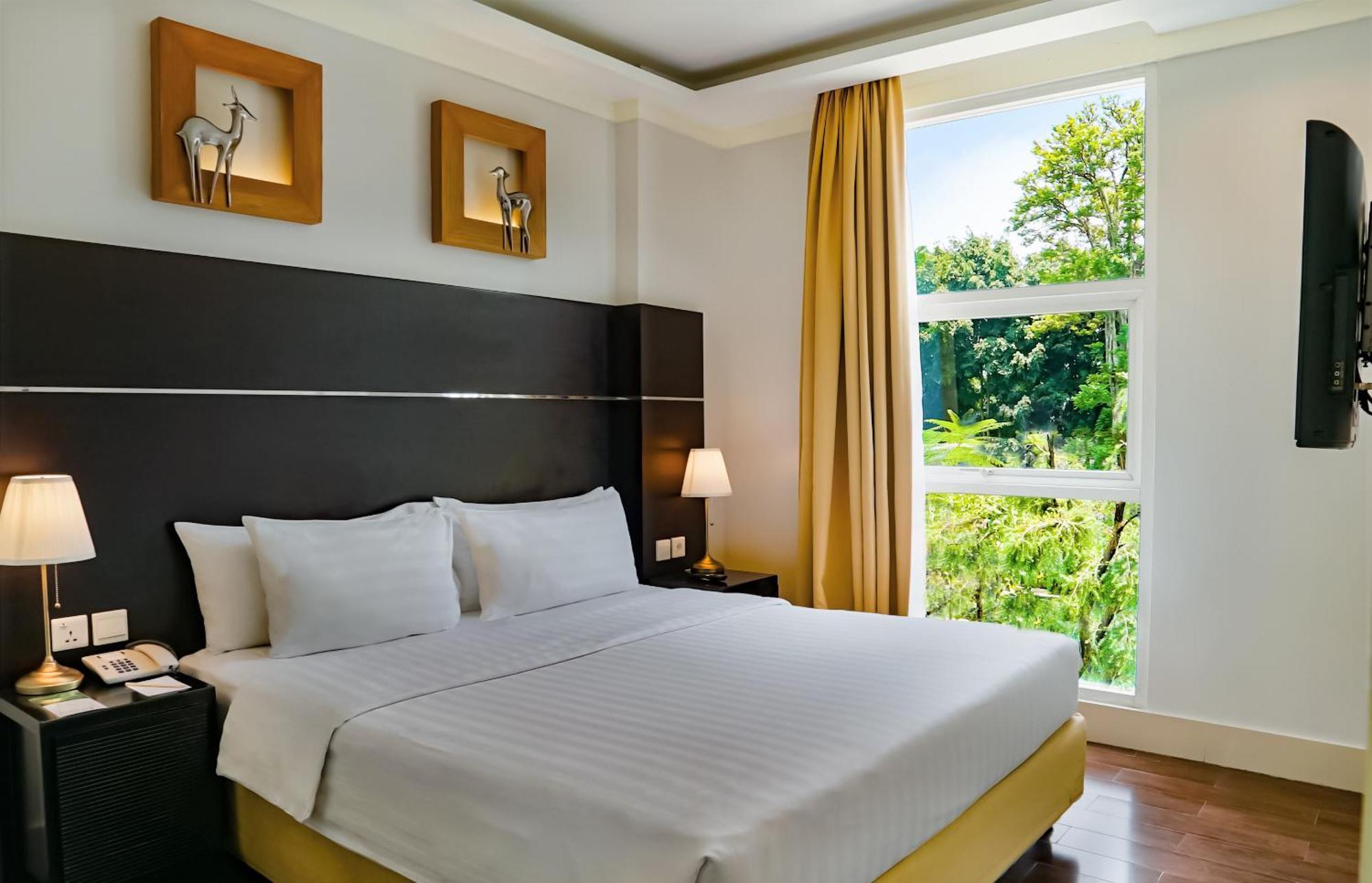Aston Bogor Hotel And Resort Exterior foto